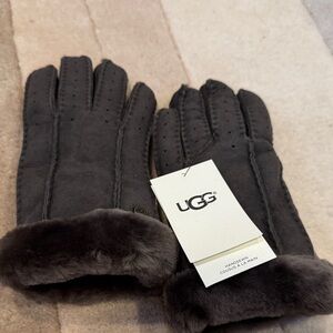 UGG Dark Olive Suede Gloves with Fur Trim NWT